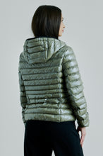 Load image into Gallery viewer, Elfy Vegan Down Short Jacket | Olive