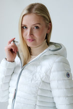 Load image into Gallery viewer, Elfy Vegan Down Short Jacket | White 3