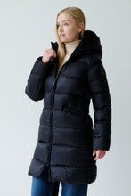 Load image into Gallery viewer, Frysa Down Coat | Black 4