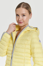 Load image into Gallery viewer, Elfy Vegan Down Short Jacket | Limone 2
