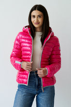 Load image into Gallery viewer, Elfy Vegan Down Short Jacket | Flash Pink 
