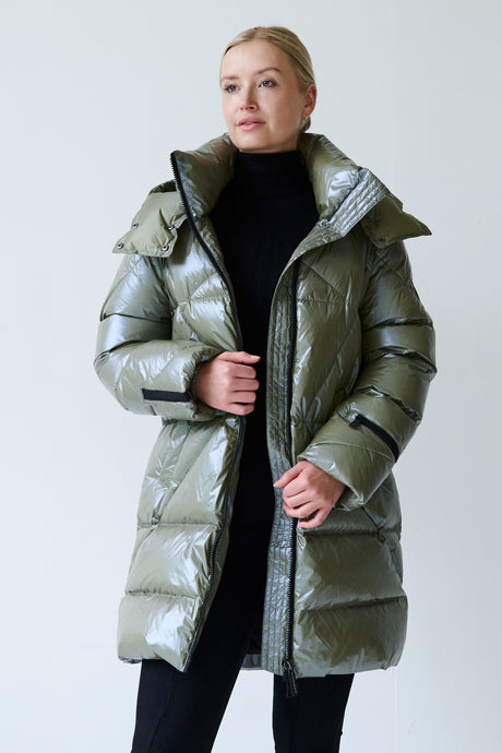 Finnja Down Coat | Olive & Black