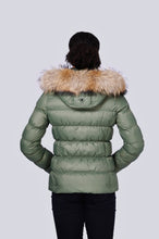 Load image into Gallery viewer, Chill Short Down Jacket | Military 3
