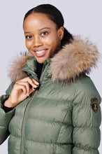 Load image into Gallery viewer, Chill Short Down Jacket | Military 4
