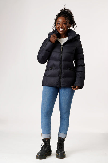 Eira Short Down Jacket | Matte Black & Black 2