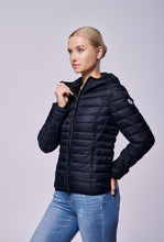 Load image into Gallery viewer, Elfy Vegan Down Short Jacket | Black 2
