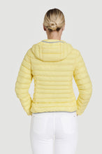 Load image into Gallery viewer, Elfy Vegan Down Short Jacket | Limone 3
