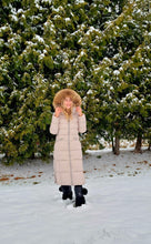 Load image into Gallery viewer, Iclyn Long Down Coat | Linen 4
