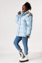 Load image into Gallery viewer, Odelle Vegan Down Jacket | Light Denim &amp; Linen
